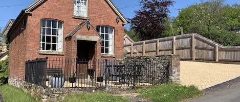 St Milburga Chapel, 4 star Self-Catering Accommodation (Visit England assessed)