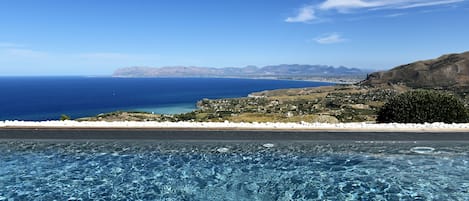 Panorama con Vista Mare Mozzafiato del golfo e della Baia di Guidaloca