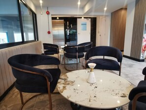 Sittområde i lobbyn