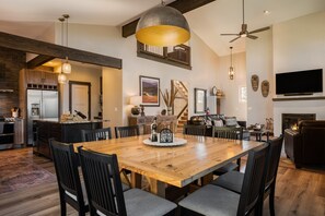 Plenty of seating for everyone between the dining room and kitchen