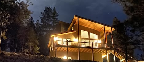 Sprawling deck for relaxing and enjoying the view