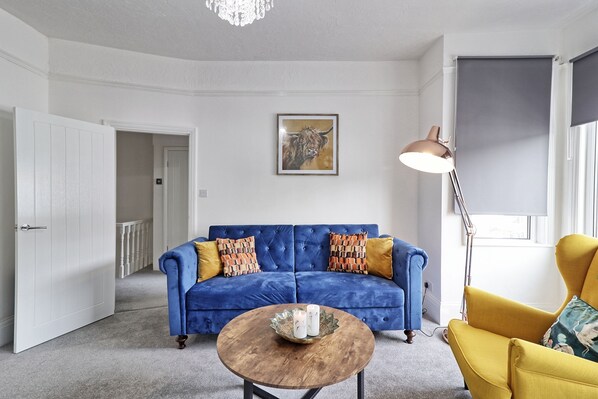 Living Area/Lounge