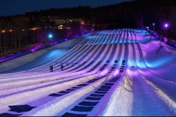 Skidåkning och snöaktiviteter