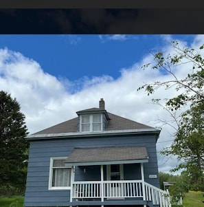 View of front of the house 