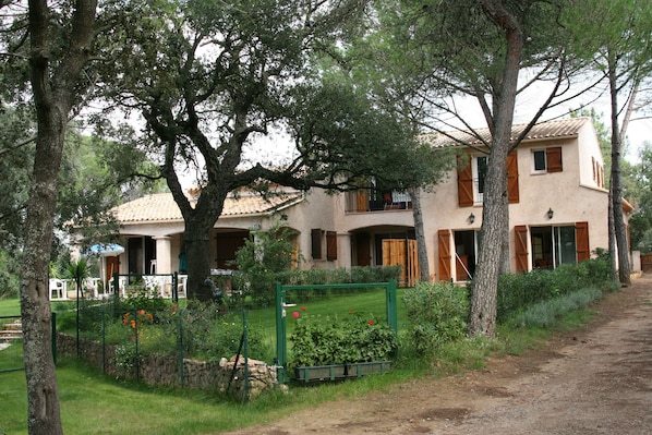 Extérieur
