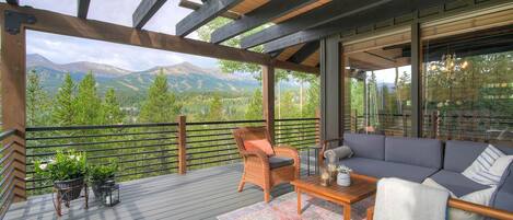 Outdoor seating, views, views and more views!