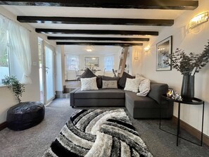  Cosy living room with a sofa double bed