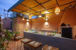 Bar (in der Unterkunft)