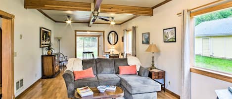 Coquille Vacation Rental | 3BR | 2BA | 2,000 Sq Ft | Stairs Required to Access