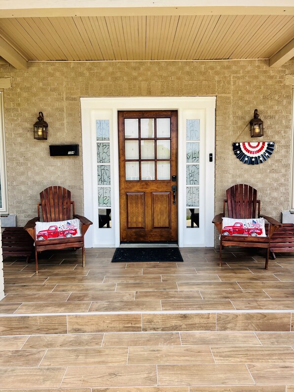 Relax on the front porch 