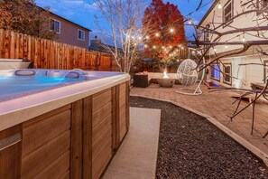 As the sun sets, gather around the fire pit, roast marshmallows, or take soak in the hot tub and share stories under the starry night sky.  If you're in the mood for a barbecue, fire up the grill and sizzle your favorite dishes to perfection.