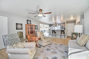 Living Room | Keyless Entry