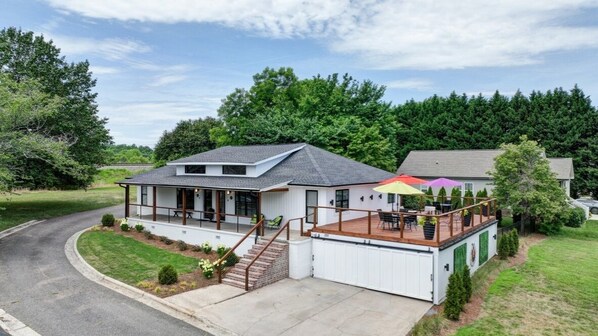 Welcome Goat Island Getaway (rent entire duplex)