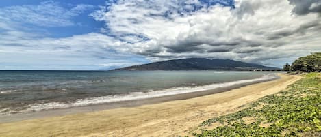 Kihei Vacation Rental | 2BR | 1BA | Step-Free Access | 880 Sq Ft