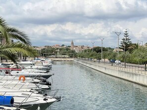 Marina