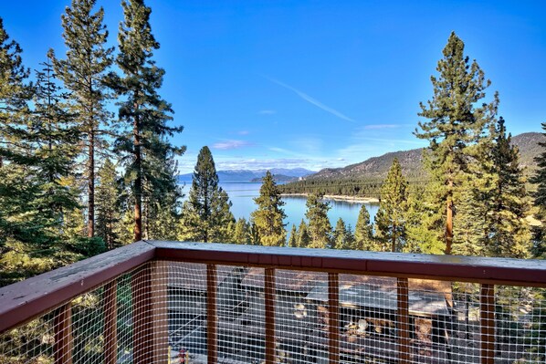from all balconies enjoy Tahoes view