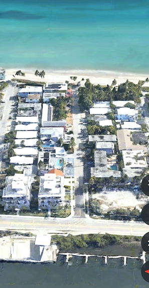 Central location on Hollywood Beach between FL Atlantic and the Intercostal 