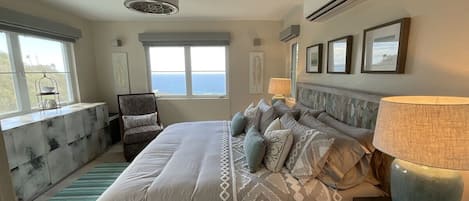 Hawks Nest Suite - Spacious room with ocean view