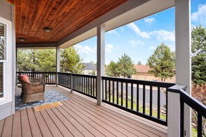 Savor your morning coffee/tea at this perfect spot on the front deck with a view