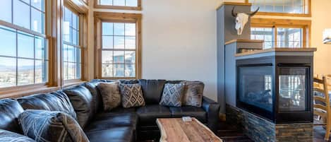 Living room with the fireplace