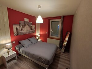 Chambre avec lit double 140 x 190
