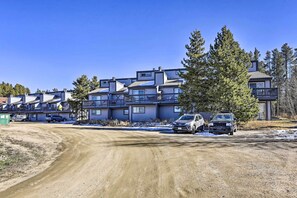 Condo Exterior | Prime Location | Community Perks | 7 Mi to Winter Park Resort