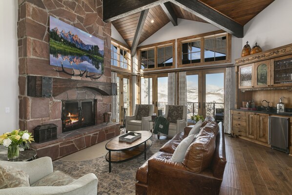 Living Room, Indoors, Furniture, Fireplace, Couch