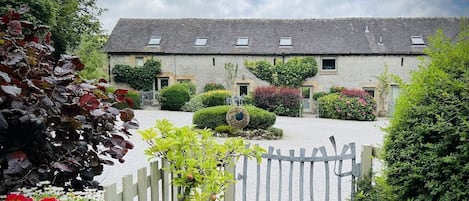 Critchlow Cottage - first left