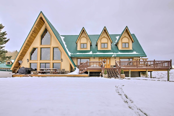 Bozeman Vacation Rental | 5BR | 2.5BA | 5,410 Sq Ft | Stairs Required
