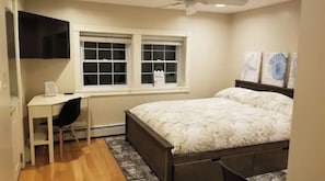 Queen bed with memory foam mattress