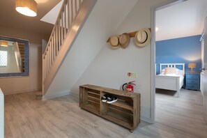 Kittiwake Cottage hallway