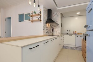 Open kitchen