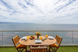 Condo - Image 1
