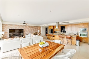 Condo - Image 5