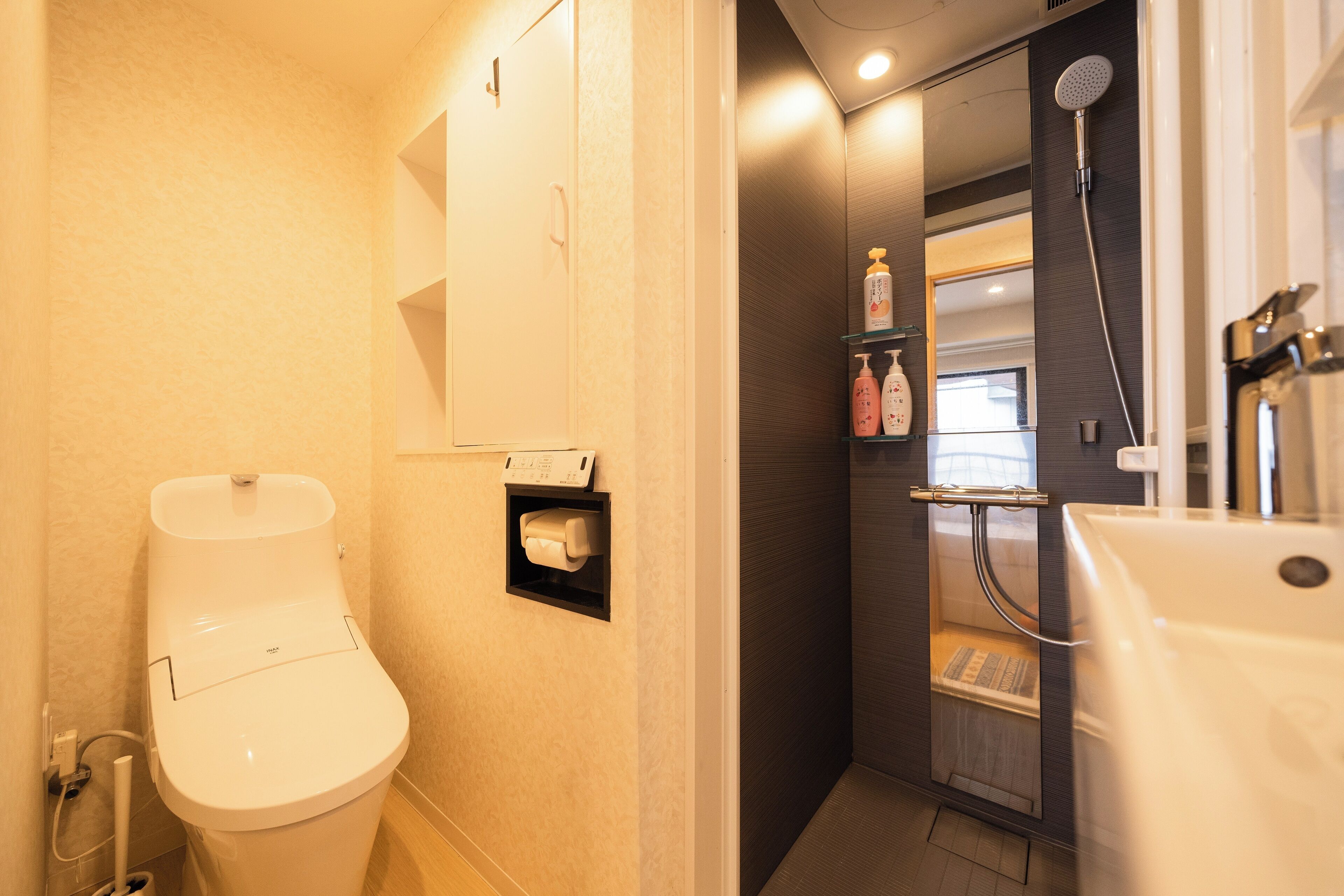Ikebukuro, cafe style, 2LDK, detached house, 2 shower rooms Ikebukuro, cafe style, 2LDK, detached house, 2 shower rooms