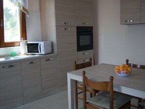 Apt.#4 Kitchen