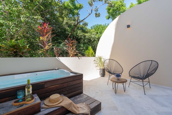 Private terrace with jetted tub
