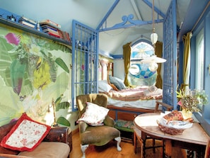 Interior | The Tabernacle - Frieda And The Moon, Tresawson, near Looe
