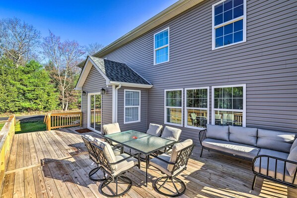 Pocono Summit Vacation Rental | 4BR | 2.5BA | Stairs Required | 2,056 Sq Ft