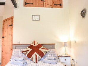 Double bedroom | High Dale Cottage, Bellerby, near Leyburn