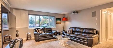 Edmonds Vacation Rental | 2BR | 1BA | Step-Free Access | 1,200 Sq Ft