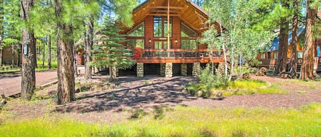 Pinetop Vacation Rental | 4BR | 2BA | Stairs Required | 1,762 Sq Ft