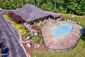 Amenity Center (pool, fireplace, grill and pool table)