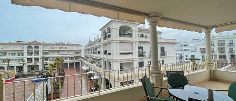 Balcony facing Plaza España