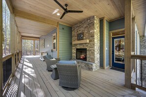 Hang out by the fireplace and enjoy the fresh air.