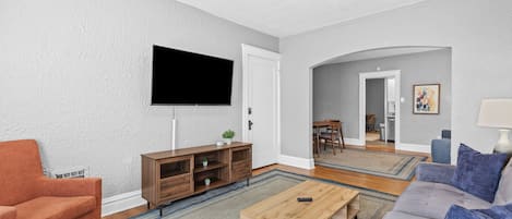 Living Room/TV