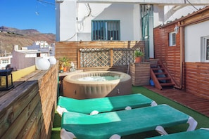 Bain à remous extérieur