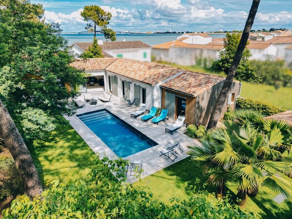 Luxury villa for rent on the Ile de Ré - Kirribilli