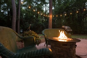 Night view Fire pit