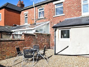 Sitting-out-area | Harbour Mews, Lytham St Annes